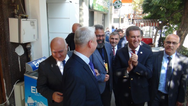 Foto - Sarıgül'den TOGG çağrısı! 'Yerli malı yurdun malı herkes TOGG’u kullanmalı'