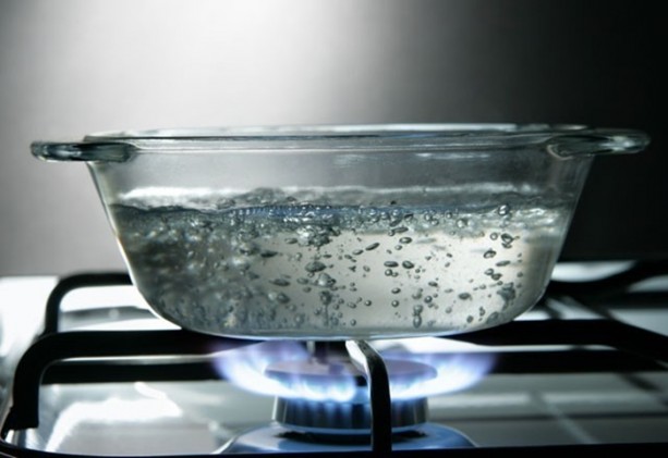 Foto - Sarımsağı kaynattıktan sonra suyunu...