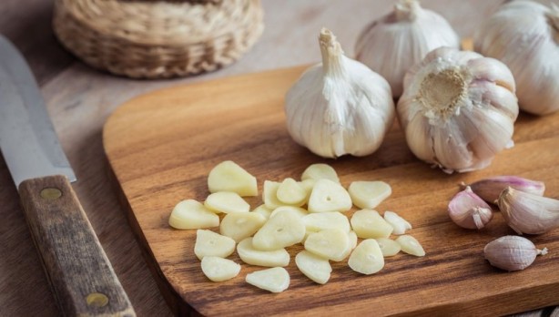 Foto - Sarımsak kullanan herkesin bilmesi gereken 7 şey! Duyan inanamıyor: Bakın ne işe yarıyor!