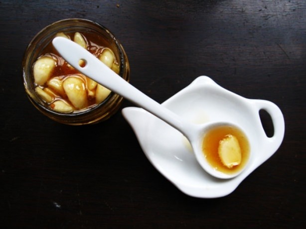 Foto - Sarımsak ve bal mucizesi