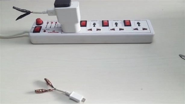 Foto - Şarj cihazınızı kendiniz yapın