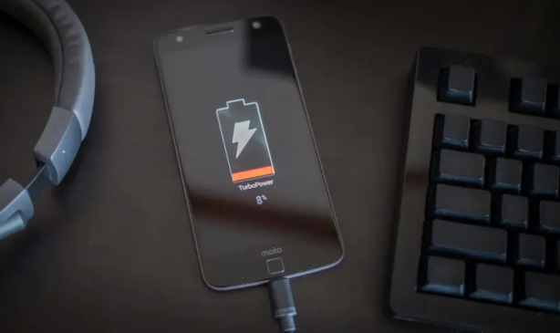 Foto - Şarj cihazları tarihe karışacak! Yarım asır dayanabilen batarya geliştirildi