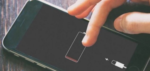 Foto - Şarjdaki telefonu kullanmak sağlığa zararlı mı? 