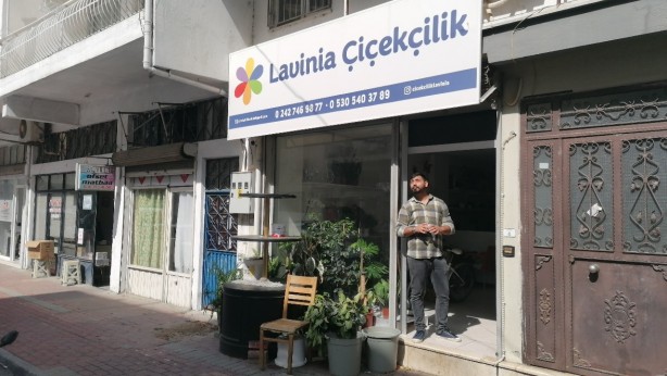 Foto - Şarjdaki telefonu saniyeler içerisinde çaldılar, dakikalar sonra yakalandılar