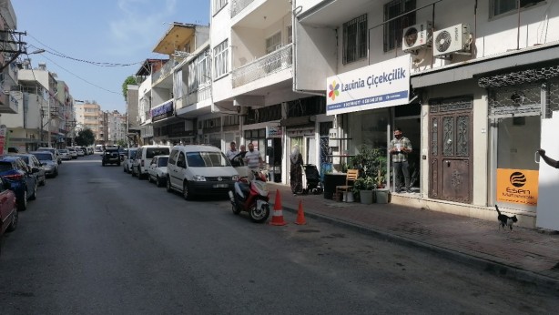 Foto - Şarjdaki telefonu saniyeler içerisinde çaldılar, dakikalar sonra yakalandılar