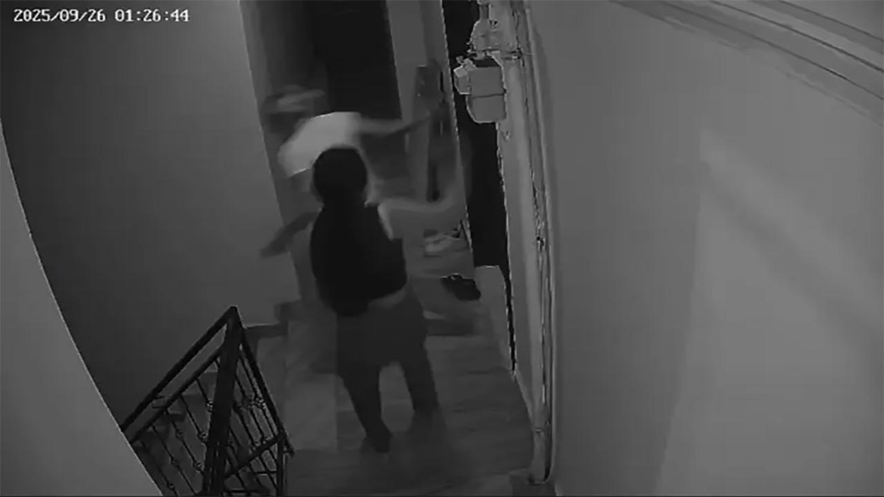 Foto - Şarkıcı Güllü’nün son gecesi! Balkon gerçeği dosyaya girdi İntihar mı, cinayet mi? Kızının ifadesi her şeyi ortaya çıkardı