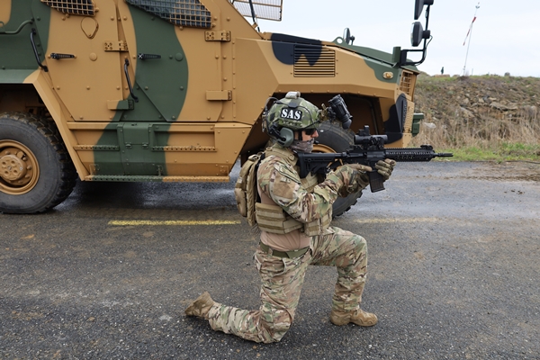 Foto - SAS komandoları yerli silahlarla imha etti... Nefes kesen anlar