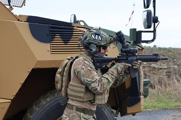 Foto - SAS komandoları yerli silahlarla imha etti... Nefes kesen anlar