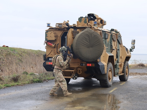 Foto - SAS komandoları yerli silahlarla imha etti... Nefes kesen anlar