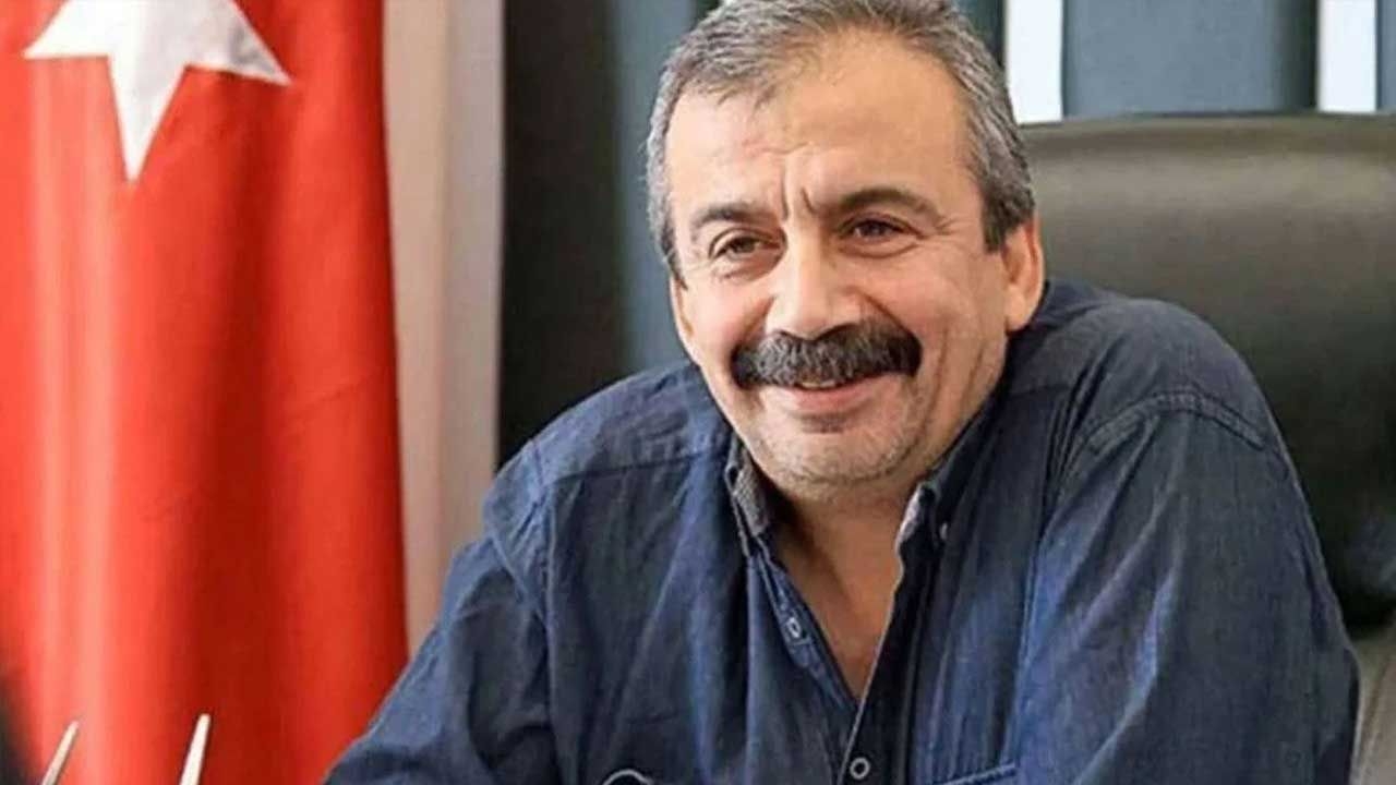 Foto - Şaşırtan gerçek ortaya çıktı! Sırrı Süreyya Önder, hayatını kaybetmeden önce o ülkücüyü arayıp yardım istemiş