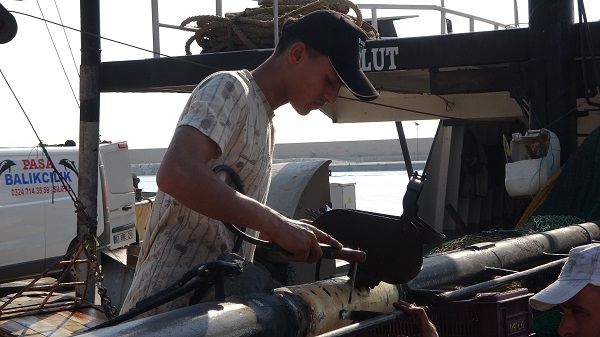 Foto - Şaşırtan görüntüler! Denizde balık ararken bakın ne buldular