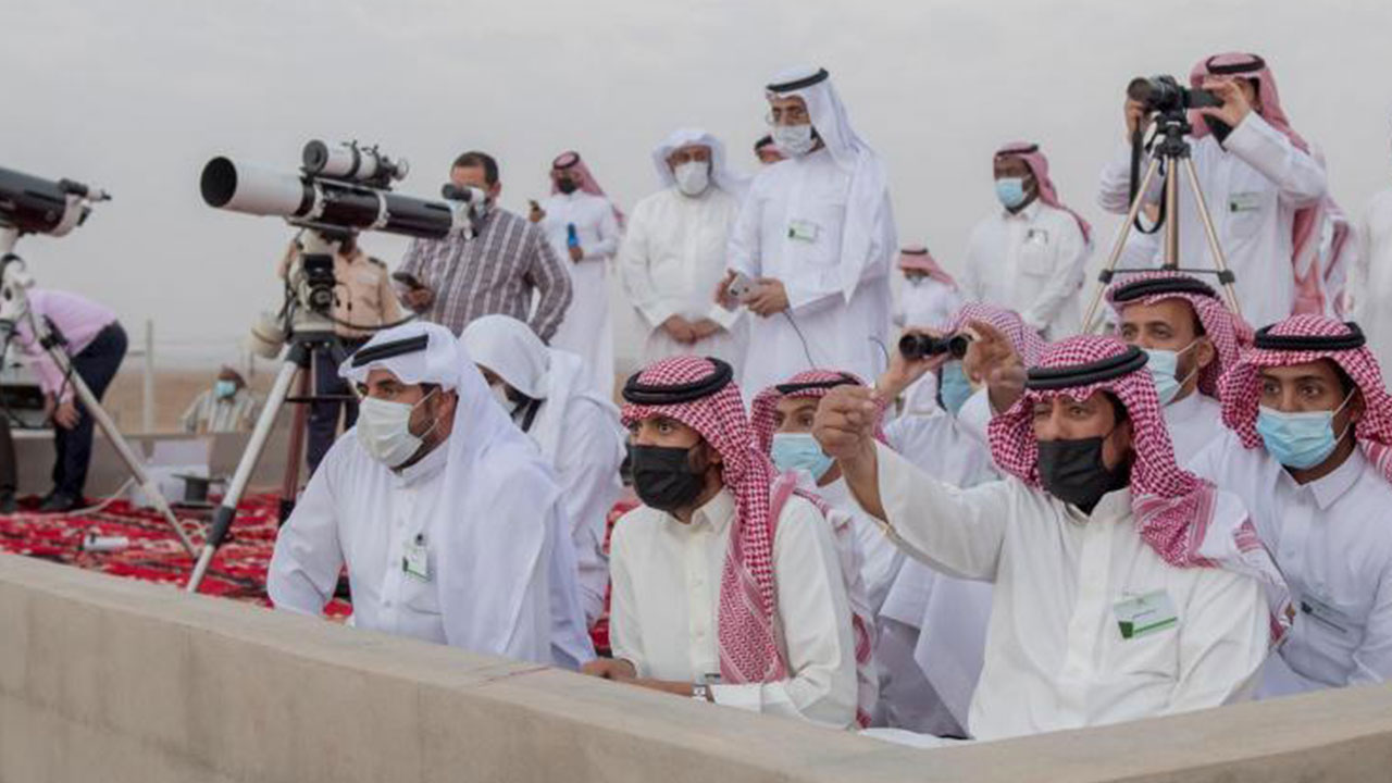 Şaşırtan karar! Ramazan başlangıcını belirlemek için İHA'ları havalandırdılar