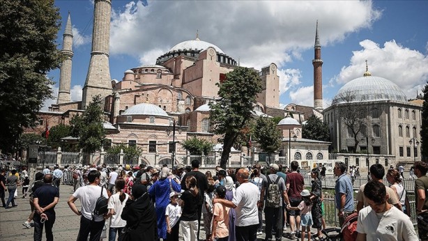 Foto - Şaşırtan rapor yayınlandı! Türkiye’de en çok parayı bakın hangi ülkenin turistleri harcıyor! Resmen saçıyorlar