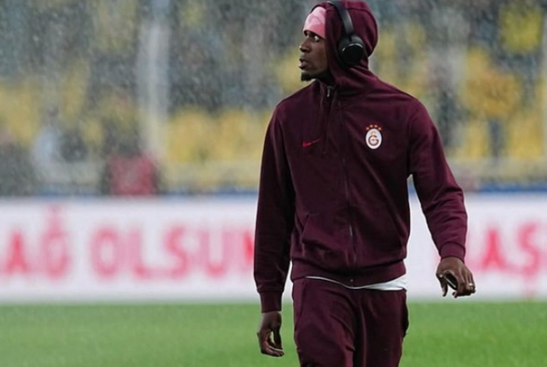 Şaşırtan transfer hamlesi! Büyük sürpriz.. Gören de Lionel Messi zannedecek arkadaşı...