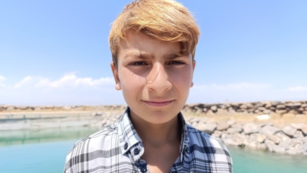 Foto - Şaşırtıcı ama gerçek! Van Gölü'ne giren çocuklara bakın ne oluyor