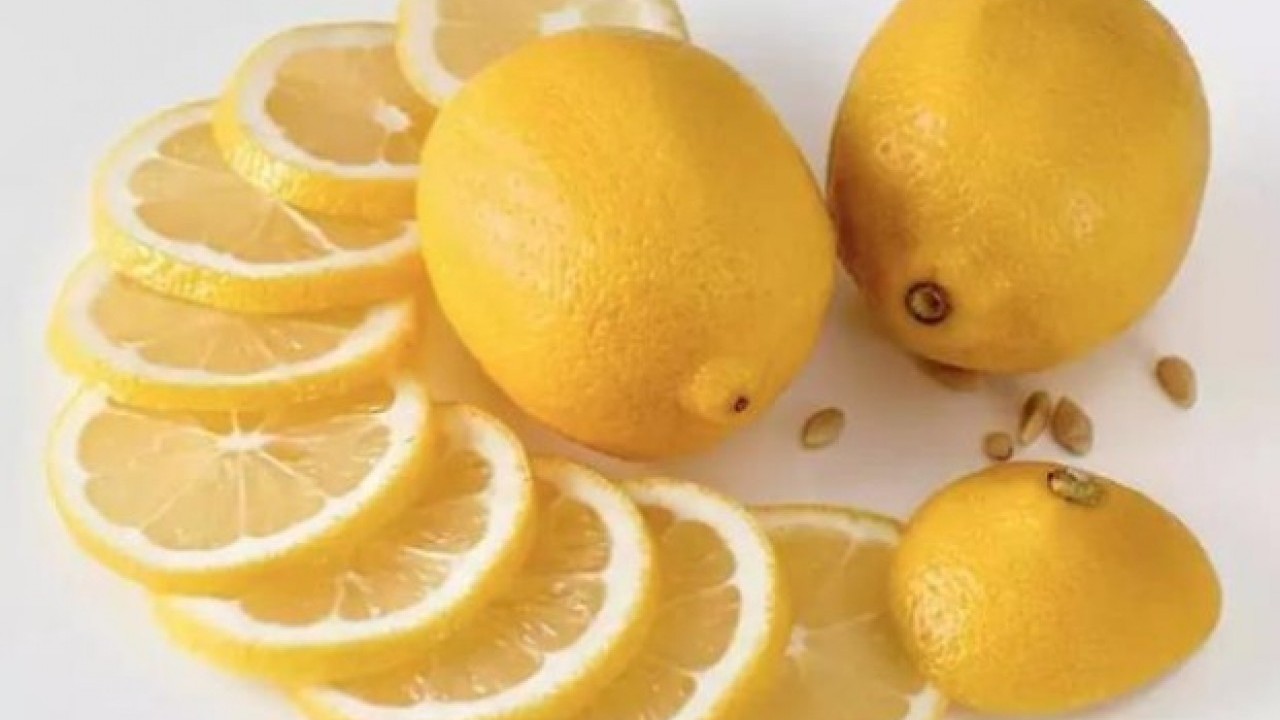 Foto - Şaşırtıcı şifa kaynağı! Limon dilimleriyle uyursanız bakın ne oluyor