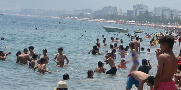 Foto - Şaşkına çeviren görüntü! Bir günde hem yaz hem kış mevsimini yaşadılar