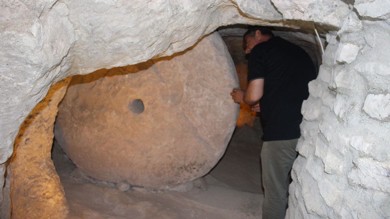 Foto - Şaşkına çeviren keşif! Evin altından 2 bin yıllık şehir çıktı