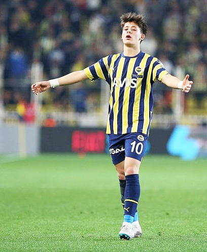 Foto - Şaşkınlığını gizleyemedi... Fenerbahçe'nin altın çocuğu için sürpriz rakam!