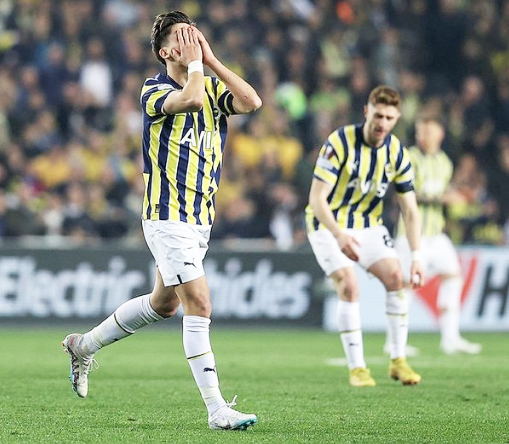Foto - Şaşkınlığını gizleyemedi... Fenerbahçe'nin altın çocuğu için sürpriz rakam!