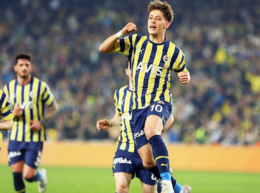 Şaşkınlığını gizleyemedi... Fenerbahçe'nin altın çocuğu için sürpriz rakam!