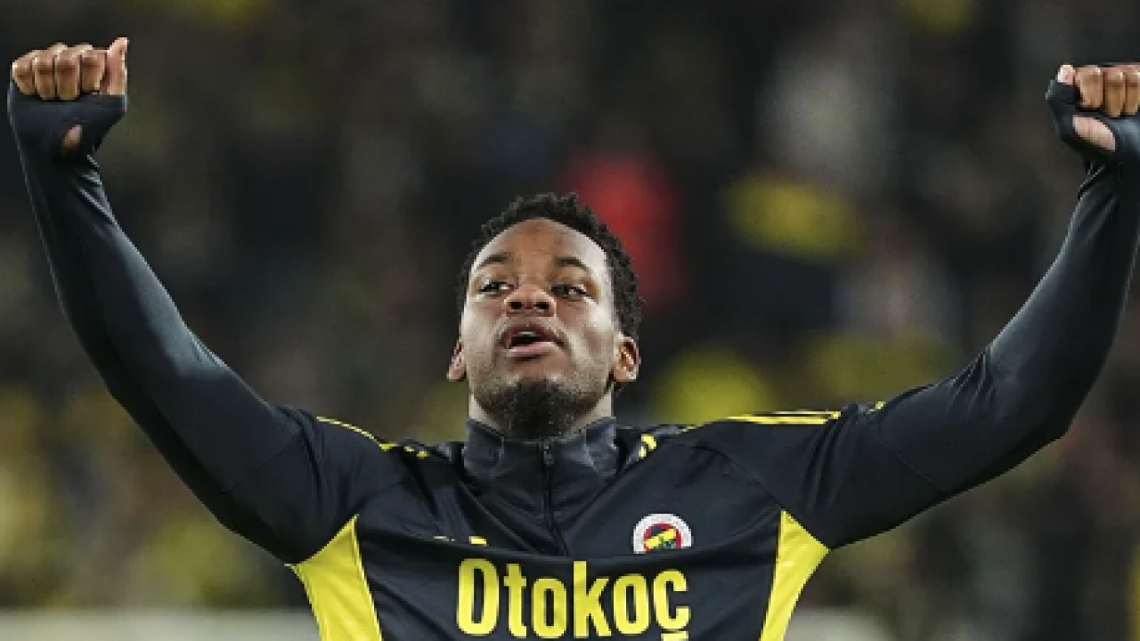 Satıldı satılacak derken... O ismin satışı sonrası Jhon Duran kadro dışı