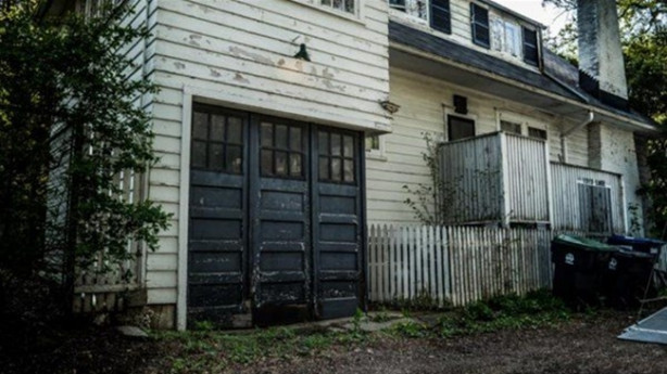 Foto - Satın aldığı evin içinden bakın ne çıktı!