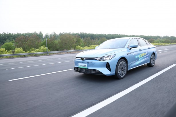 Foto - Satış rekorları kıran Çinli markanın ARRIZO 8 PHEV modeli Uzun Mesafe Dayanıklılık Testiyle kendini kanıtladı! İnanamayacaksınız ama tam 1463 kilometre menzil sunuyor!