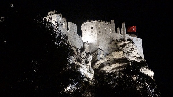Foto - Şato planlı tarihi kale göz kamaştırmaya başladı