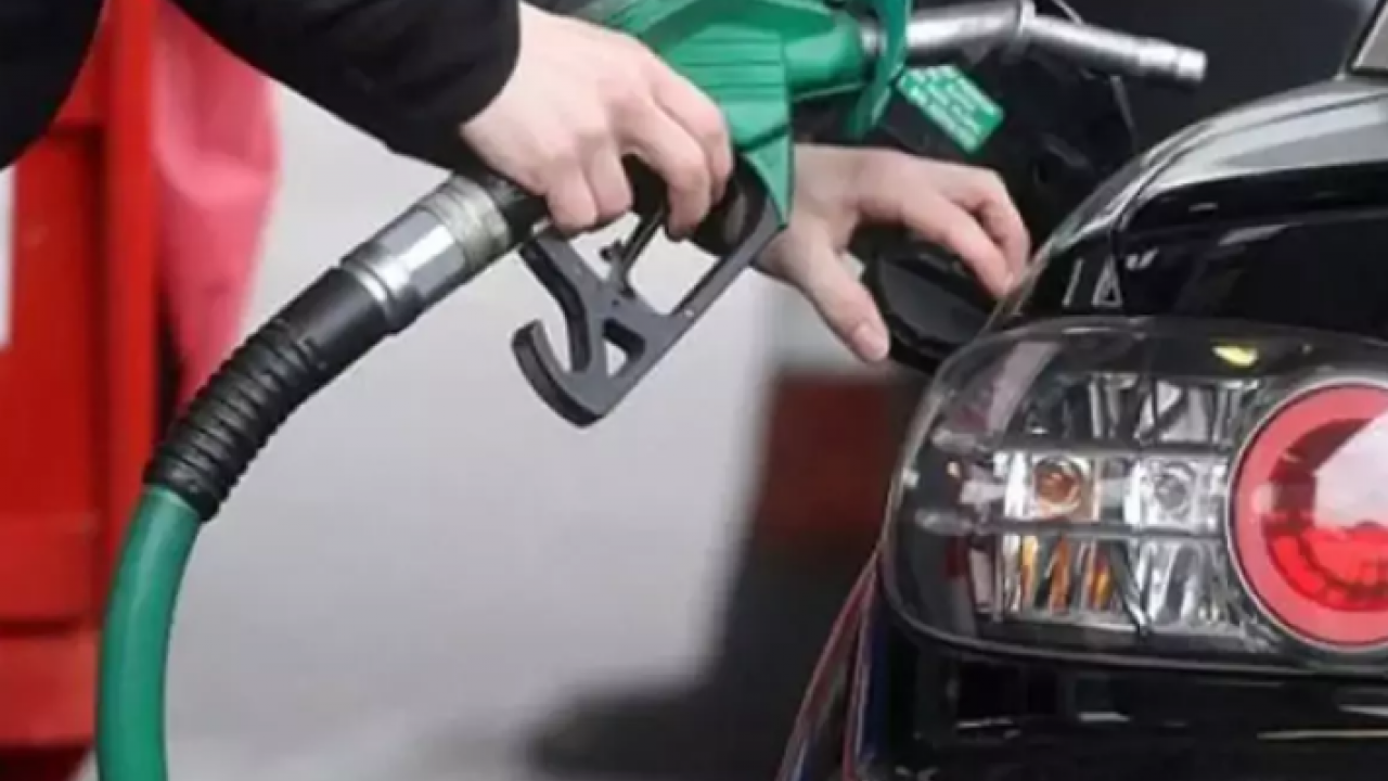 Savaş Asya ülkesini de vurdu: Çarşamba günlerini tatil ilan ettiler!