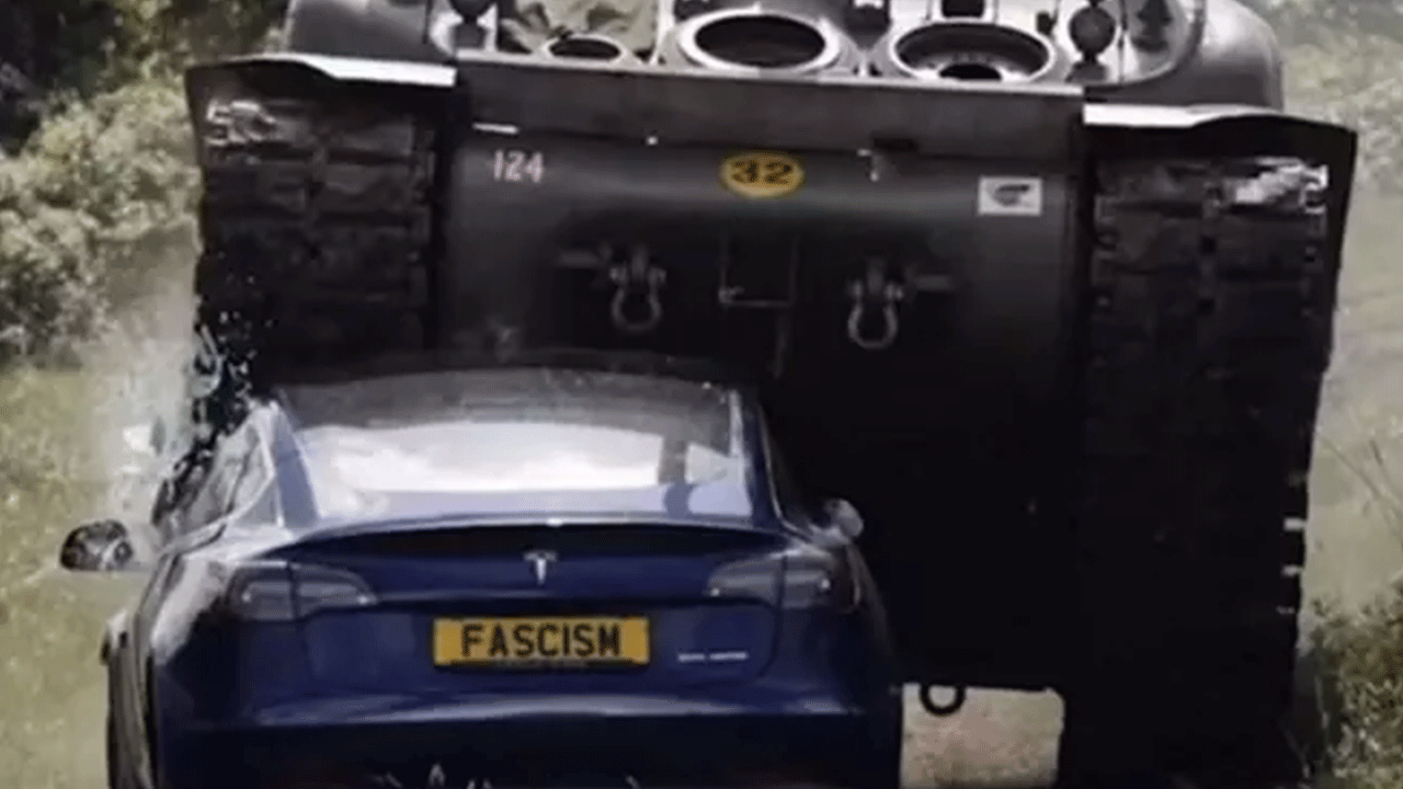 Foto - Bütün hıncını Tesla'dan çıkardı: Savaş gazisinden savaşa tepki!