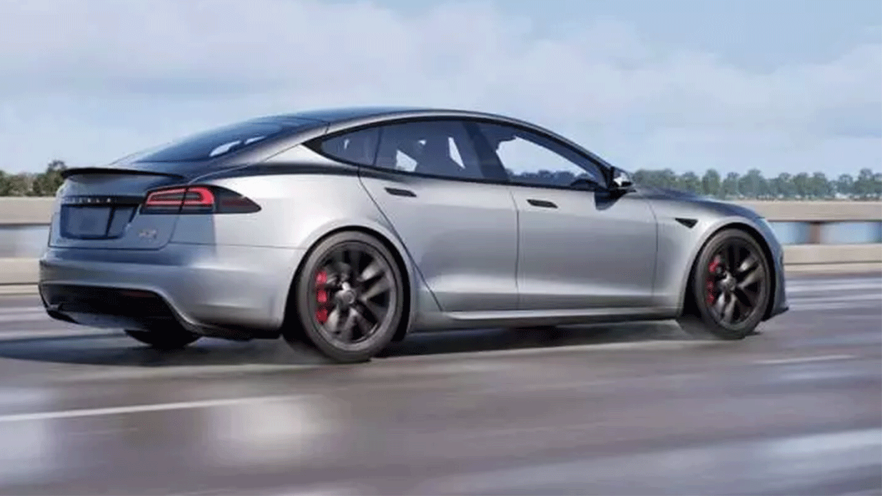 Foto - Bütün hıncını Tesla'dan çıkardı: Savaş gazisinden savaşa tepki!