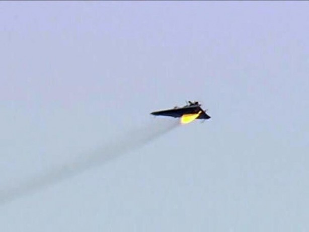 Foto - Savaş gemisi geldi! Lazer silahıyla ateşlediler… İki ülke ile rekabete girmişlerdi