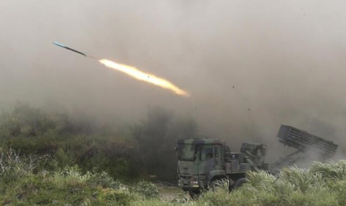 Foto - Savaş kapıda! Dünya iki ülke arasındaki gerilimi konuşuyor… Silah gönderecekler