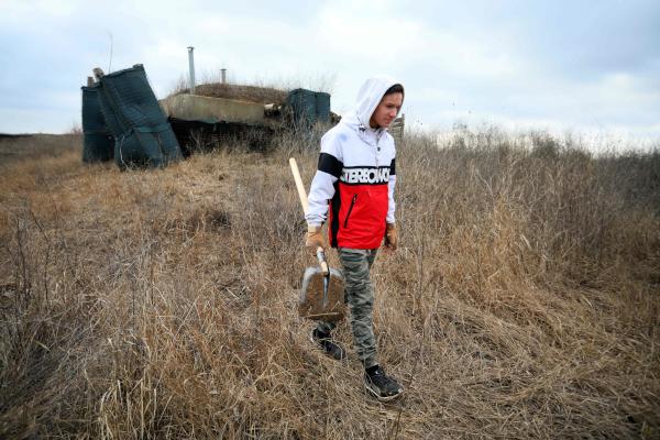 Foto - Savaş kapıda mı? Rusya'ya karşı siper kazmaya başladılar