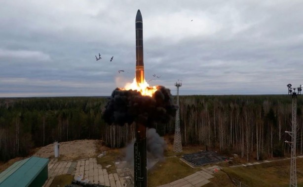 Savaş ortamı bitsin istemiyorlar! Nükleer silah talep ettiler