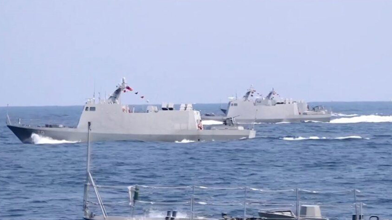 Foto - Savaş patlamak üzere! 41 İHA, 9 savaş gemisiyle harekete geçtiler