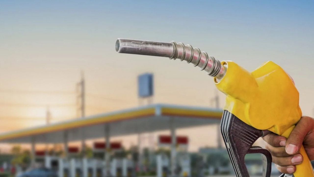 Savaş petrol fiyatlarını körükleyince olanlar oldu… Akaryakıta tarihin en büyük zammı geliyor