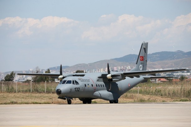 Foto - Savaş pilotları, zorlu eğitimleri geçiyor