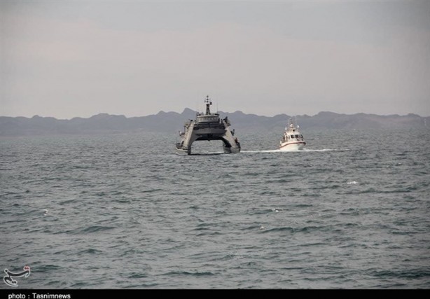 Foto - Savaş tehditleri yükselirken İran o ülke ile harekete geçti! Savaş uçakları, gemileri jetler...