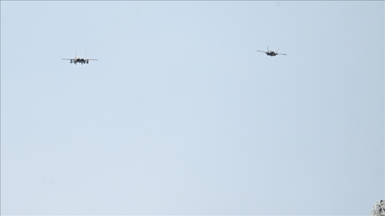Foto - Savaş uçakları havalandı! İsrail o ülkeye saldırıya geçti