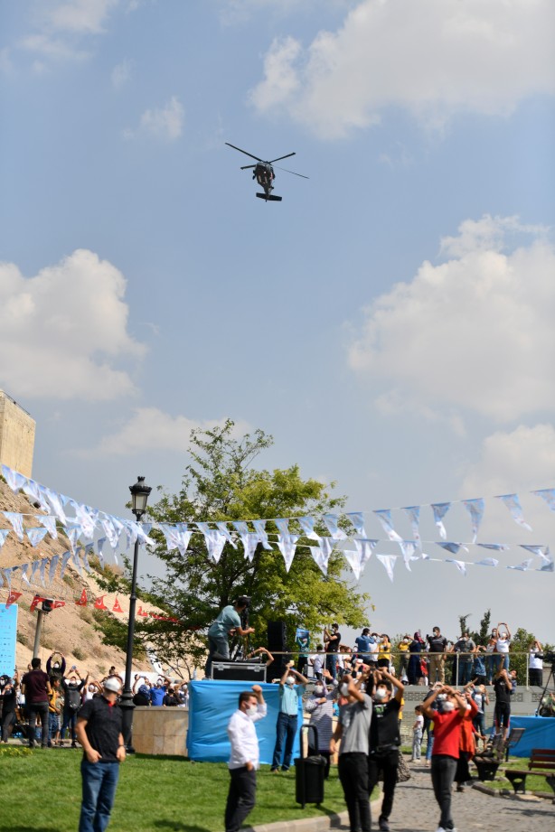 Foto - Savaş uçakları ve helikopterler havalandı! Hareketli anlar