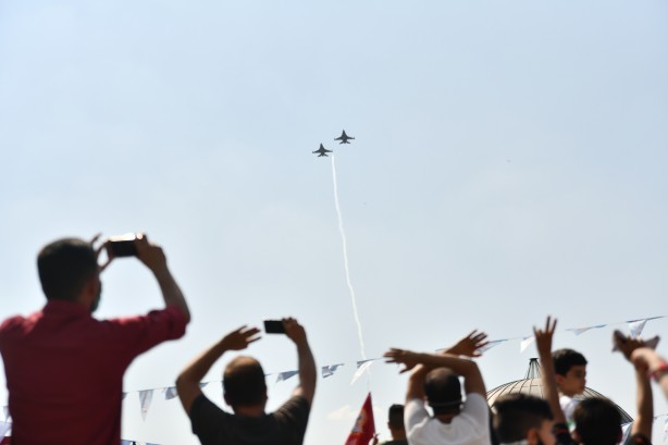 Foto - Savaş uçakları ve helikopterler havalandı! Hareketli anlar