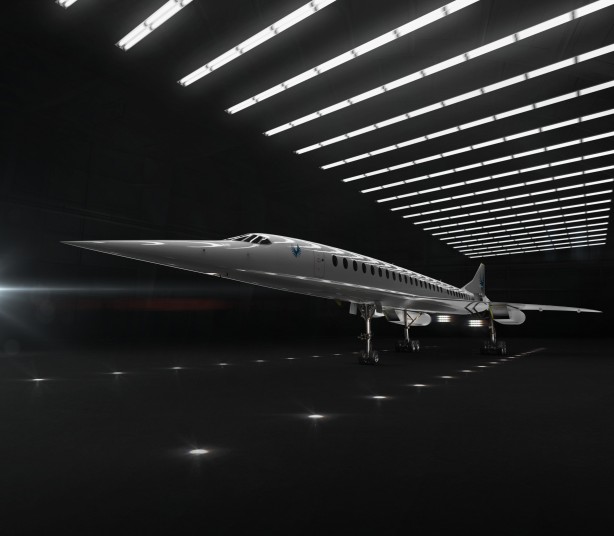 Foto - Savaş uçaklarını sollayan yolcu uçağı geliyor