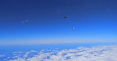 Foto - Ajanslar son dakika kodu ile geçiyor! Sınır hattında Fransız savaş uçaklarına müdahale