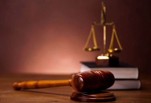 Foto - Savcı odasında skandal pozlar! Vatandaşlar ayağa kalktı