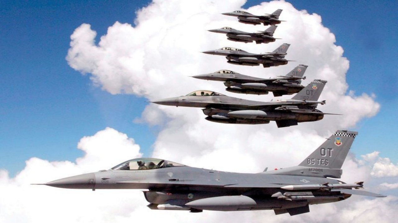 Savunma bakanı açıkladı: F-16’lar peş peşe yola çıktı! Hepsi oraya gönderiliyor