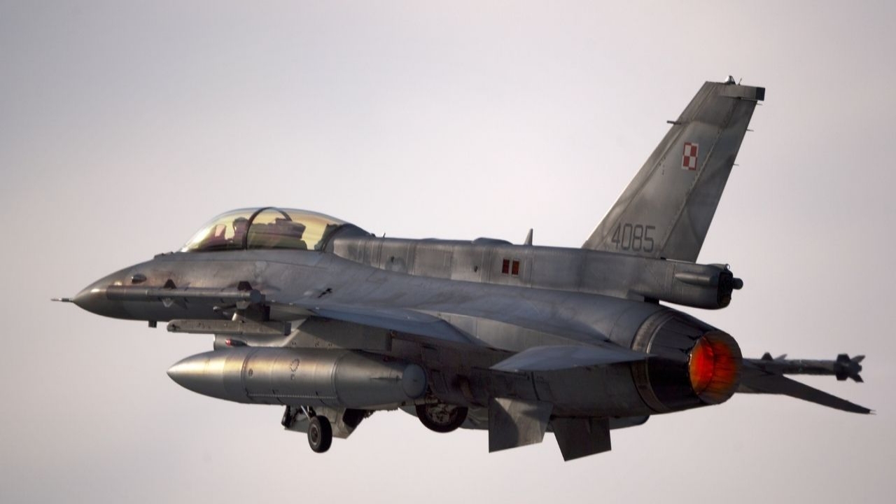 Foto - Savunma bakanı açıkladı: F-16’lar peş peşe yola çıktı! Hepsi oraya gönderiliyor