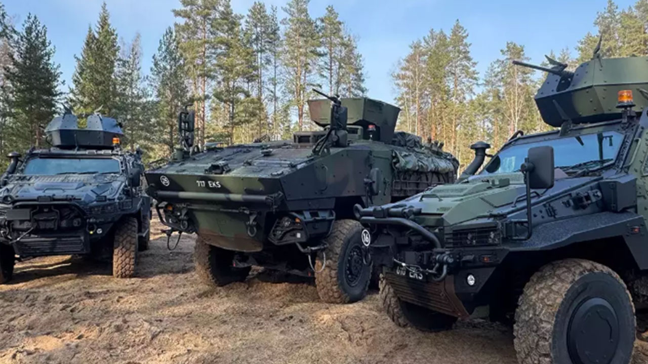 Foto - Savunma devi Türkiye'ye ilan etti: Savaş gemisi ve zırhlı araç üreteceğiz