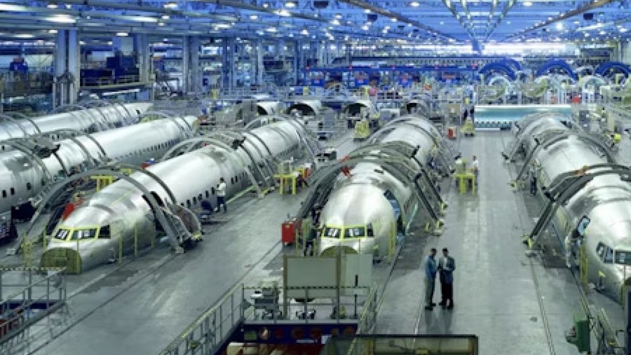 Savunma devinde deprem! İşçiler greve gitti